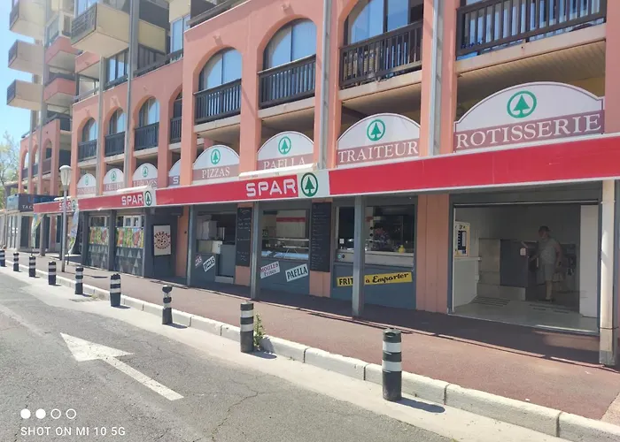 Ile Des Pecheurs Cap D'agde Tennis * Agde